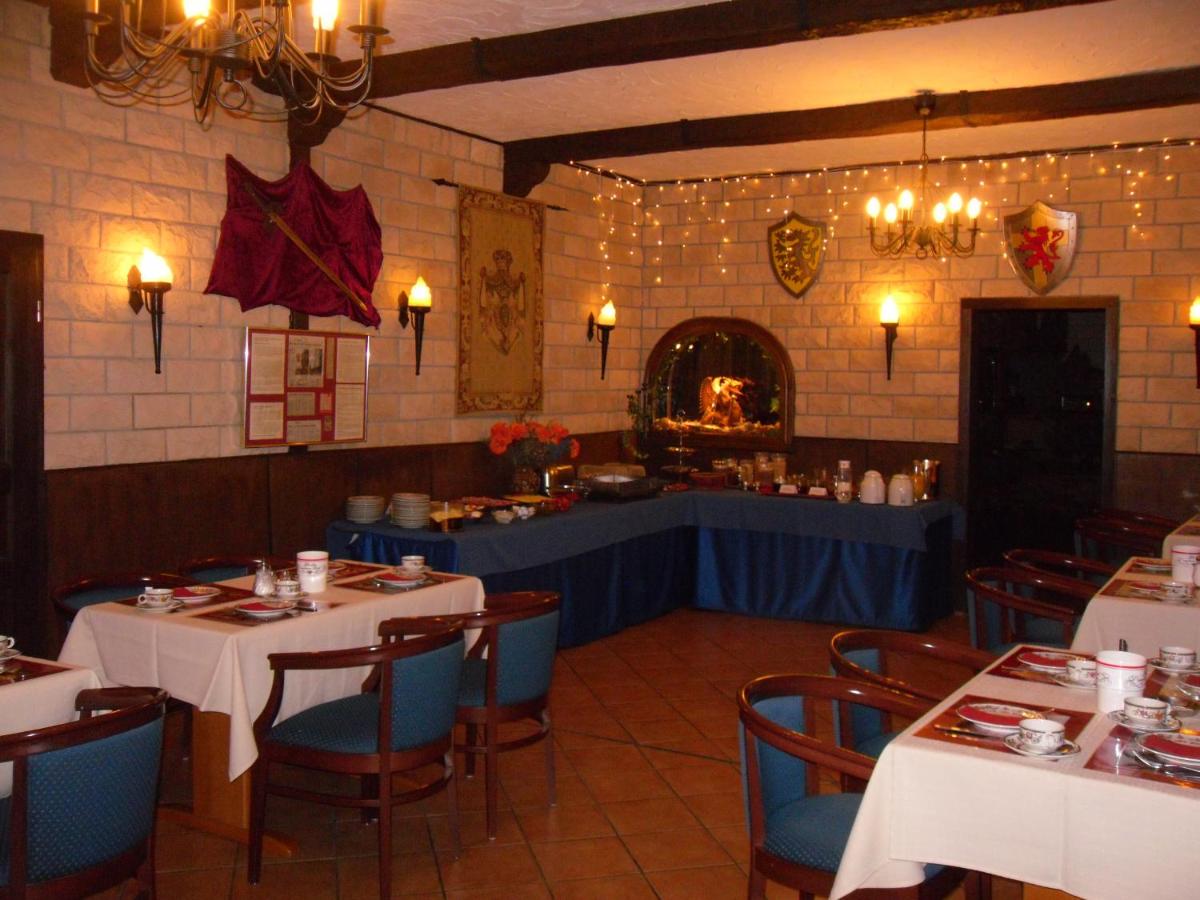 Hotel Boos - Housity