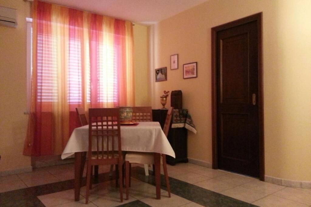 Una piccola casa confortevole - Housity