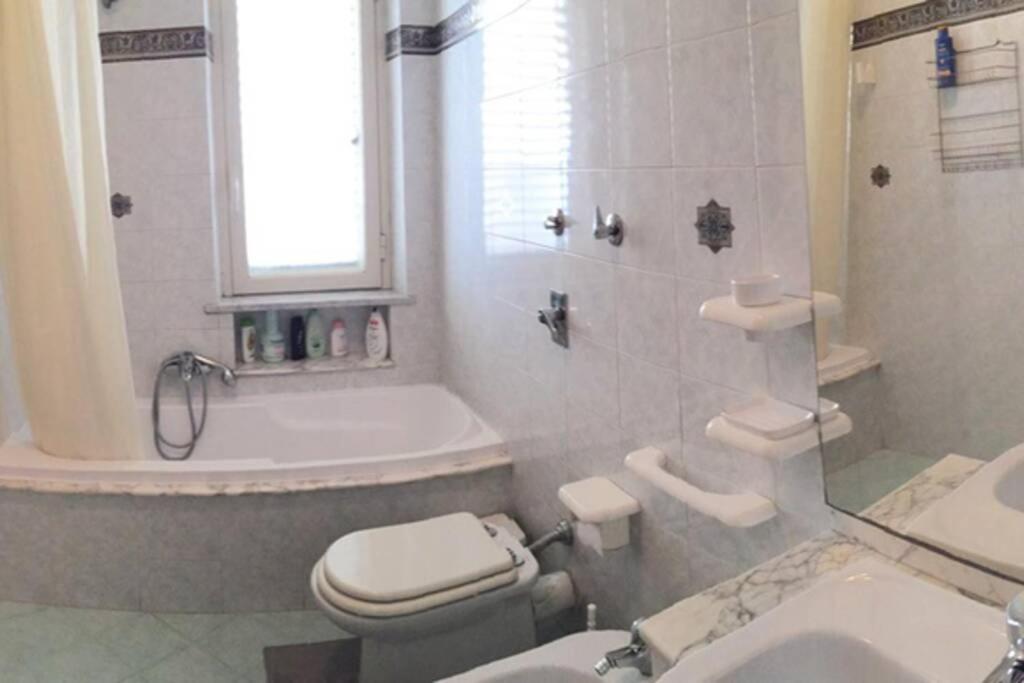 Una piccola casa confortevole - Housity