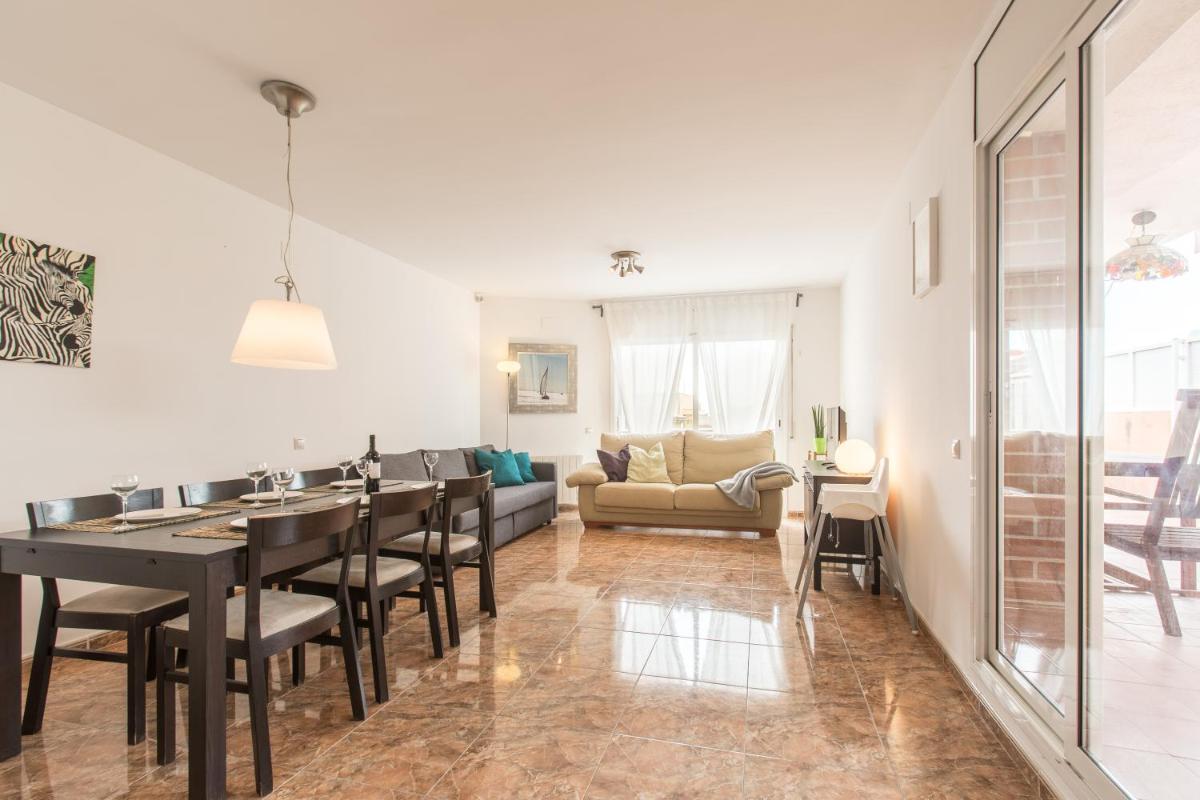 Splendid attic by MarCalma - Housity