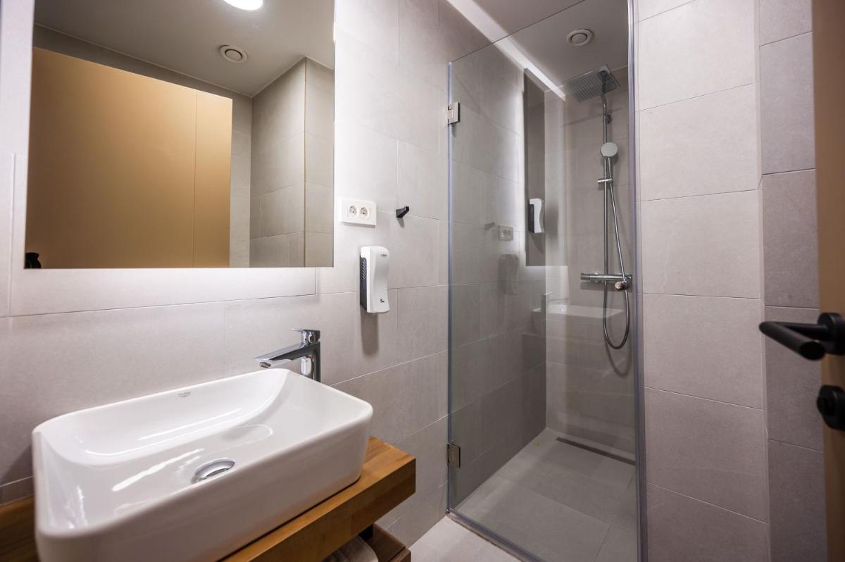 Hotel Plivsko jezero - Housity