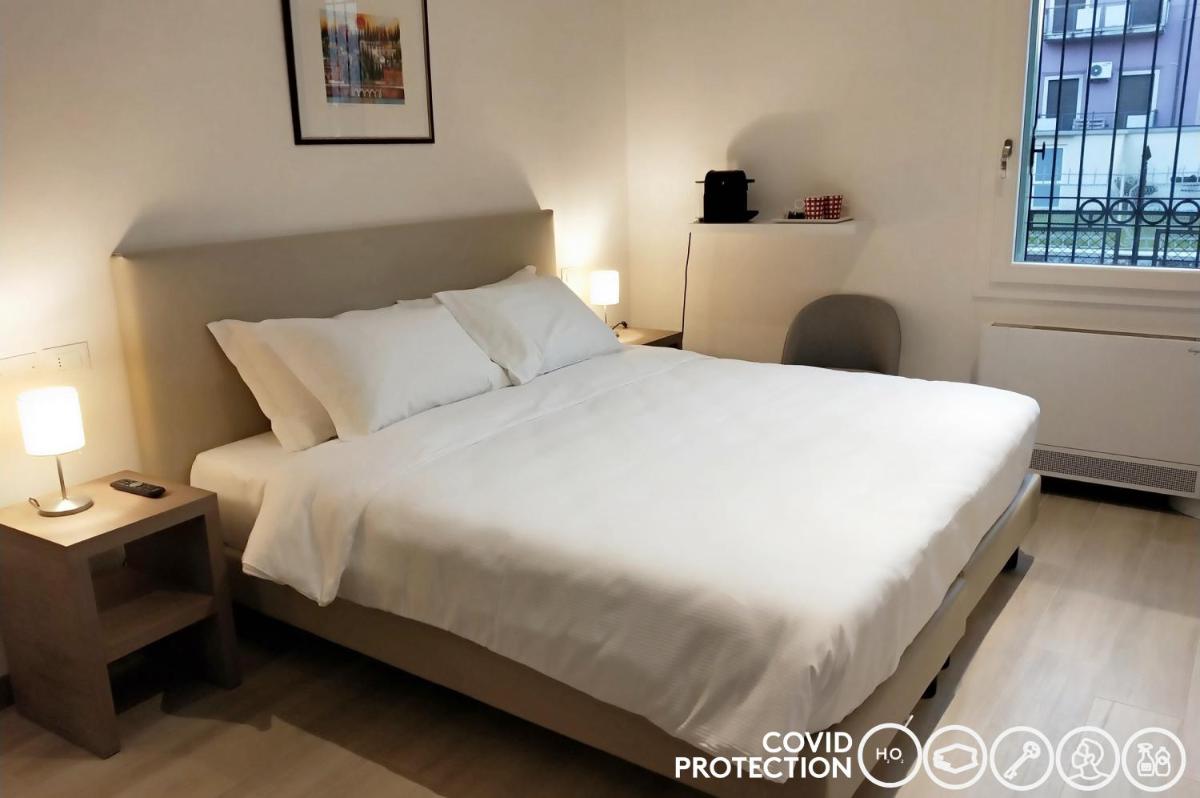 Via Poma Apartments&Rooms - Housity