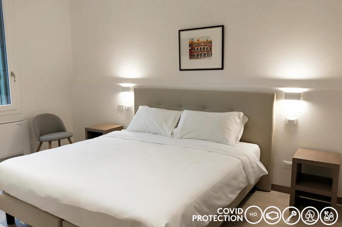 Via Poma Apartments&Rooms - Housity