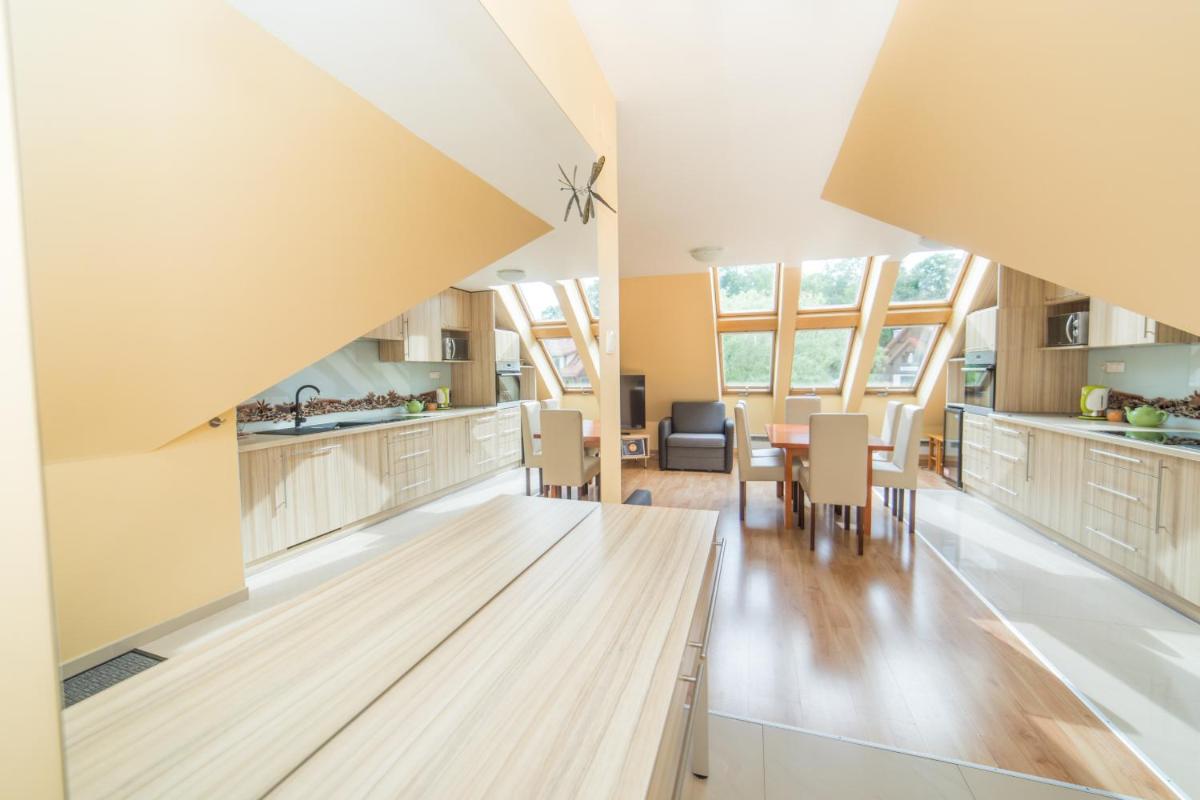Apartament przy Deptaku z miejscem parkingowym - Housity