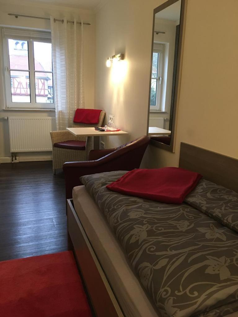 Café Feldmann & Pension - Housity