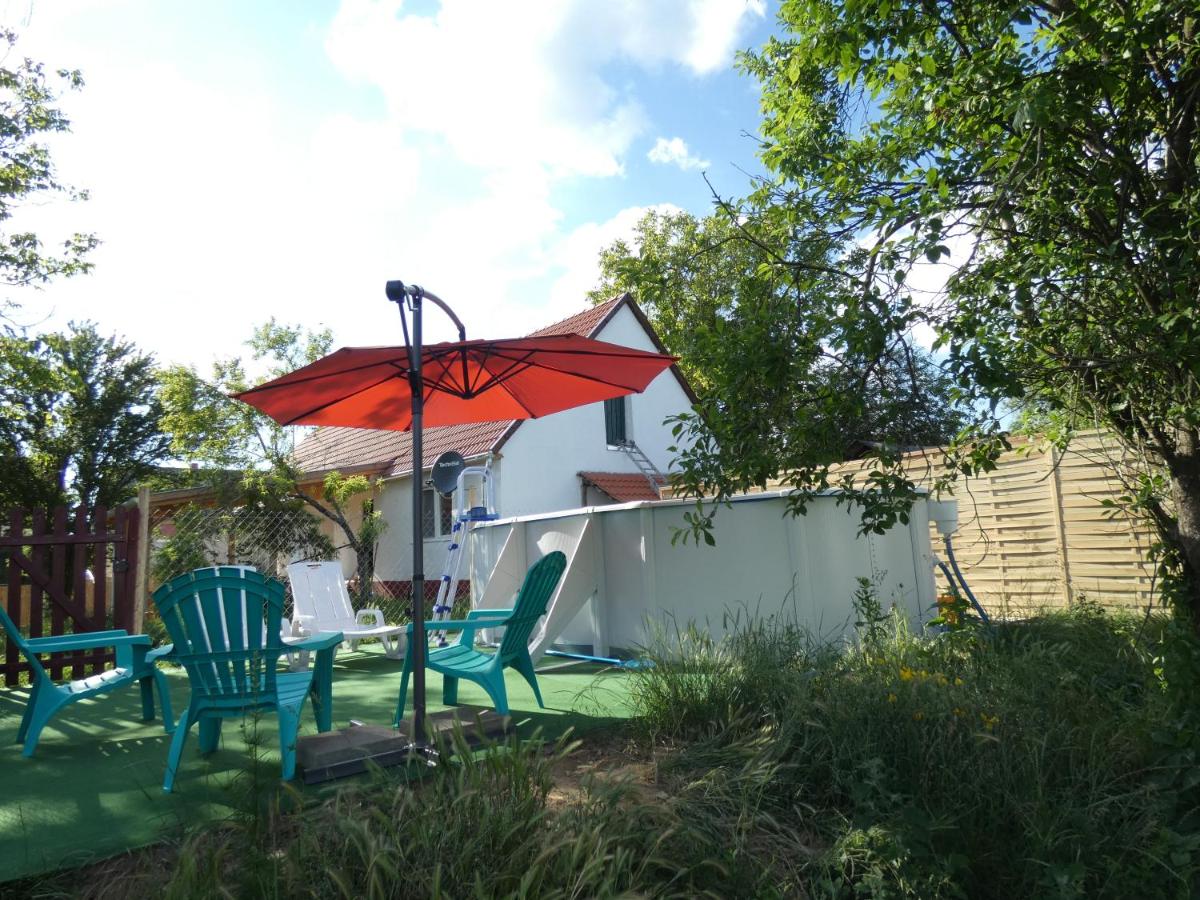 Vakantiewoning Világos Ég met privé zwembad en jacuzzi - Housity