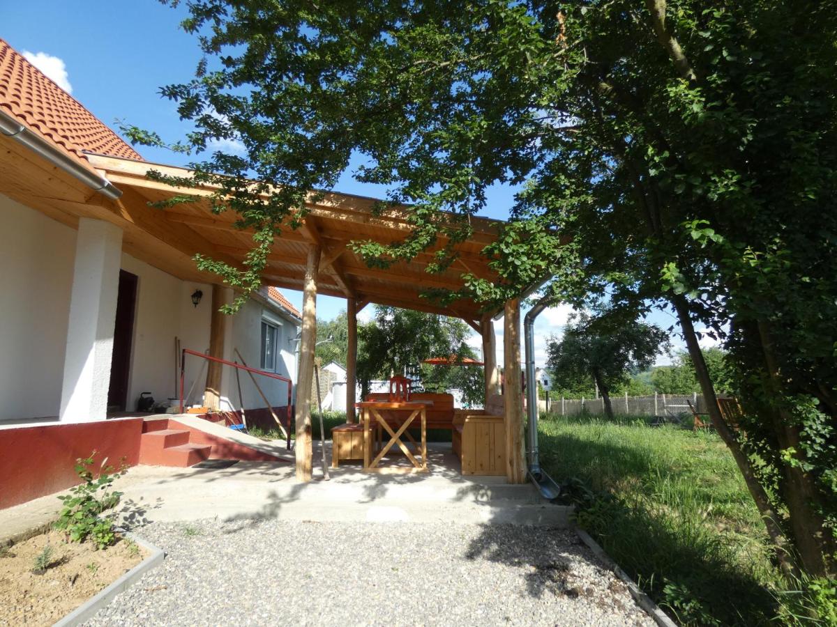 Vakantiewoning Világos Ég met privé zwembad en jacuzzi - Housity