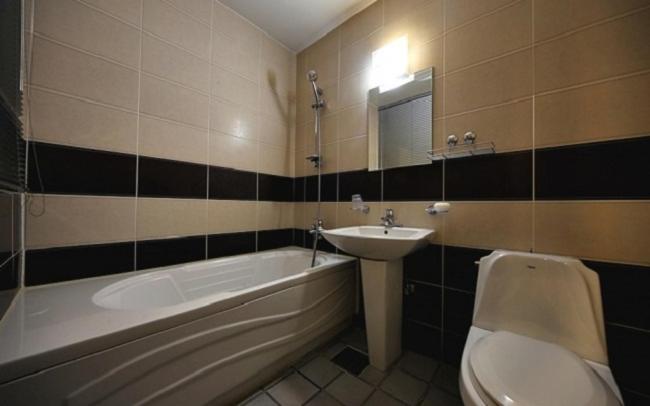 Central Hotel - Housity