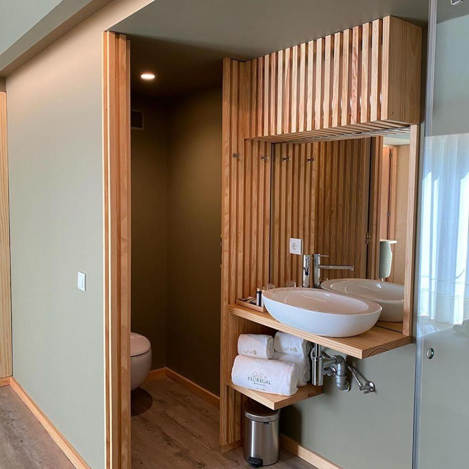 Uma casa de banho em Quinta do Pedregal Hotel & Spa