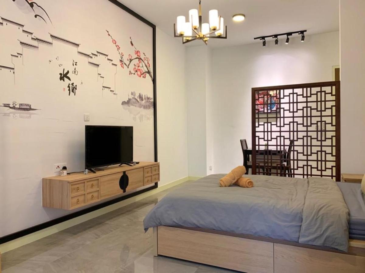 Imperio,Res - Chinoiserie -- Art -- Pool View - Housity