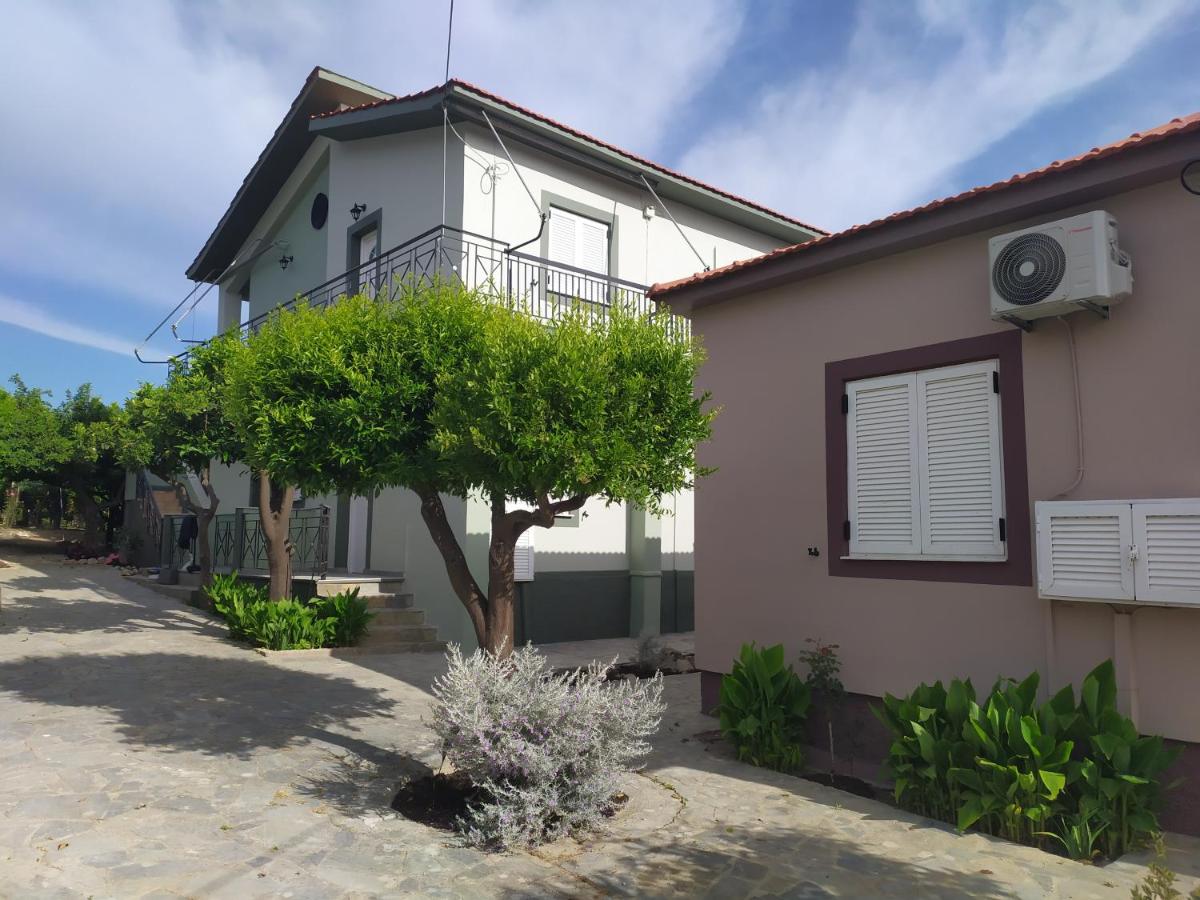 Nymphes Apartments - Housity