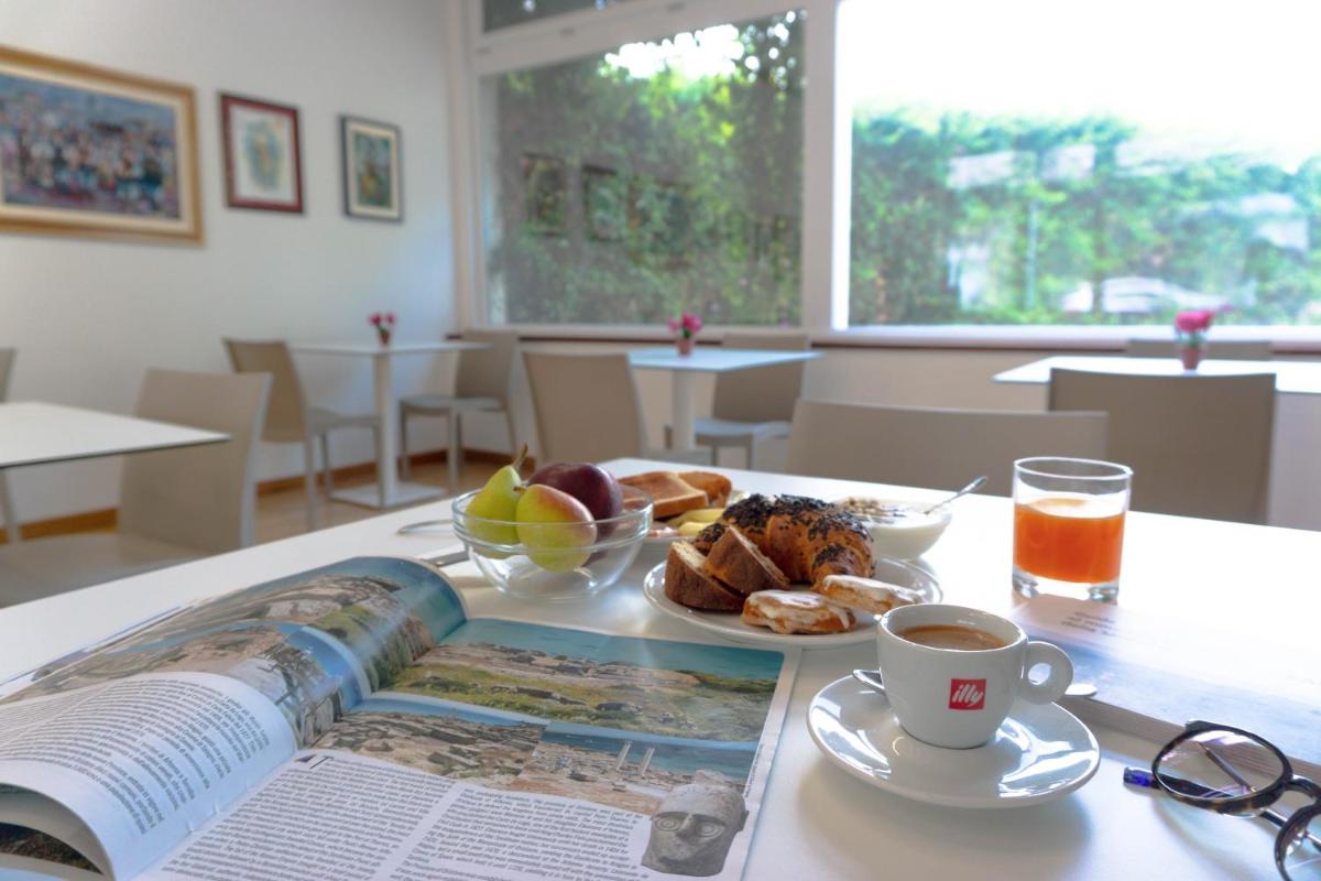 Hotel Mistral - Housity
