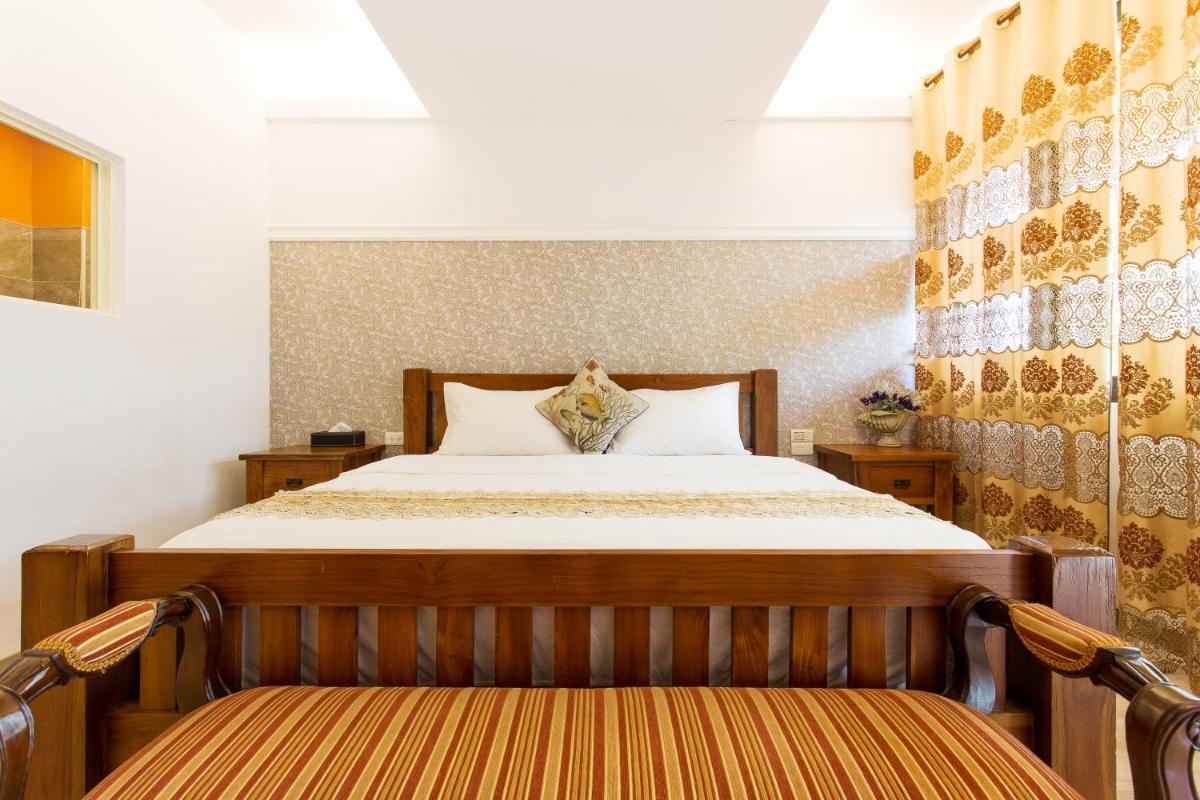 Hometown B&B - Housity