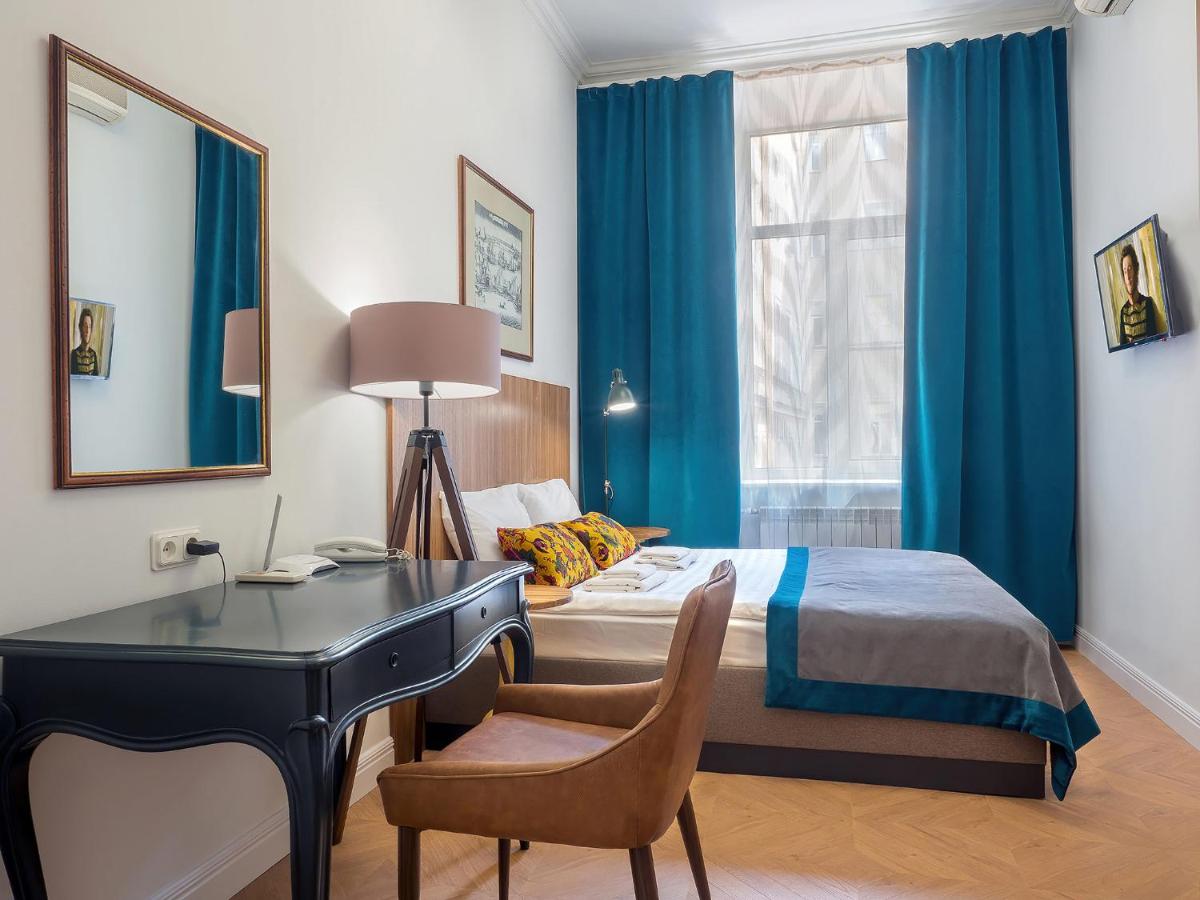 Suitetrails - Apartment on Moyka 42