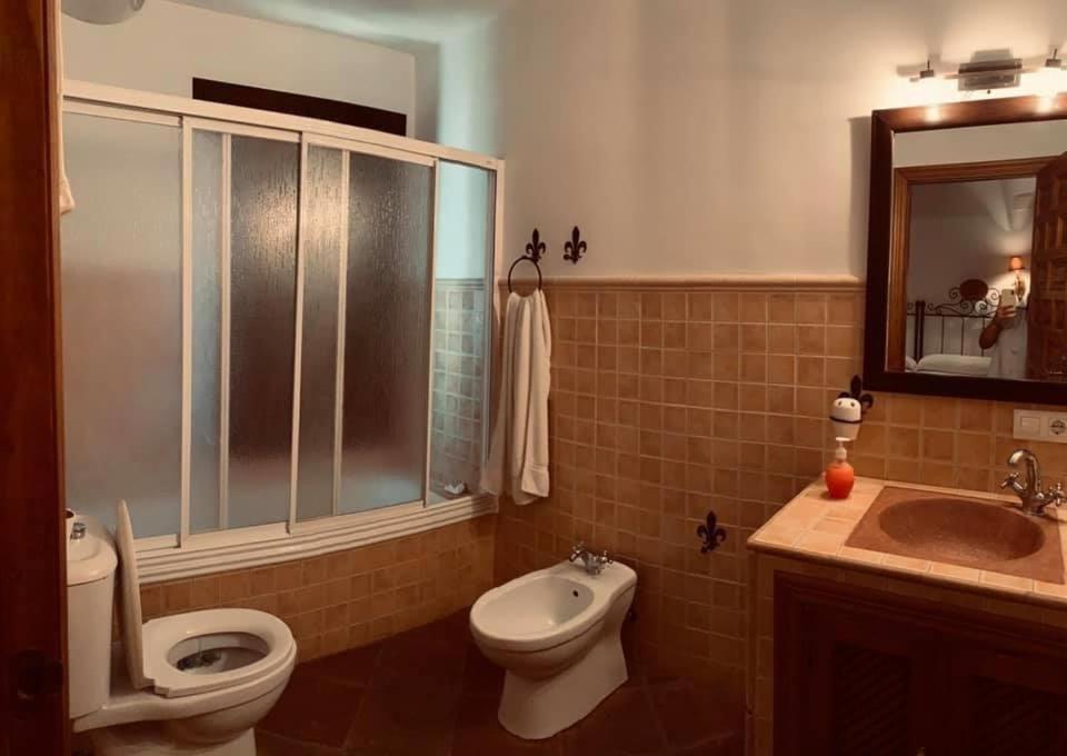 - - Housity
