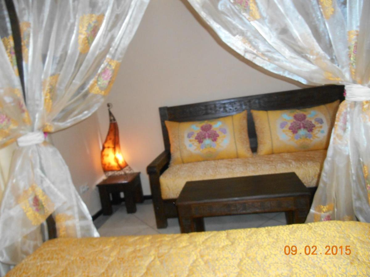 Tigmi Dar Samy - Housity