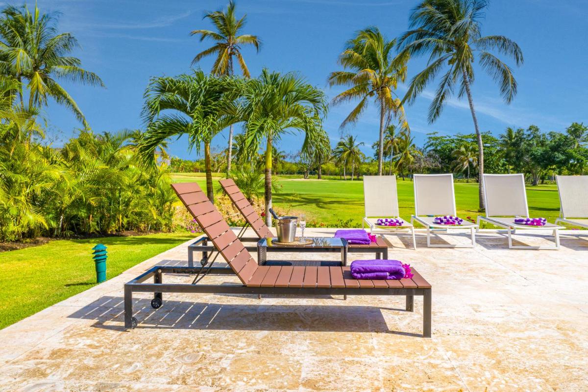Luxury & Modern Villa with Pool at Cocotal Golf & Country Club - Housity