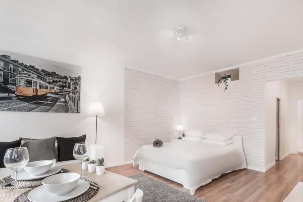 InLoveApartments - Under A Fig Tree - Housity