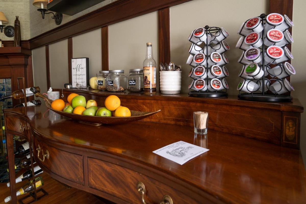 The Nordic Pineapple Bed and Breakfast - Housity