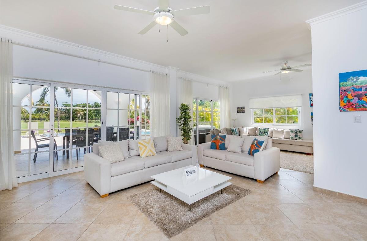 Luxury & Modern Villa with Pool at Cocotal Golf & Country Club - Housity