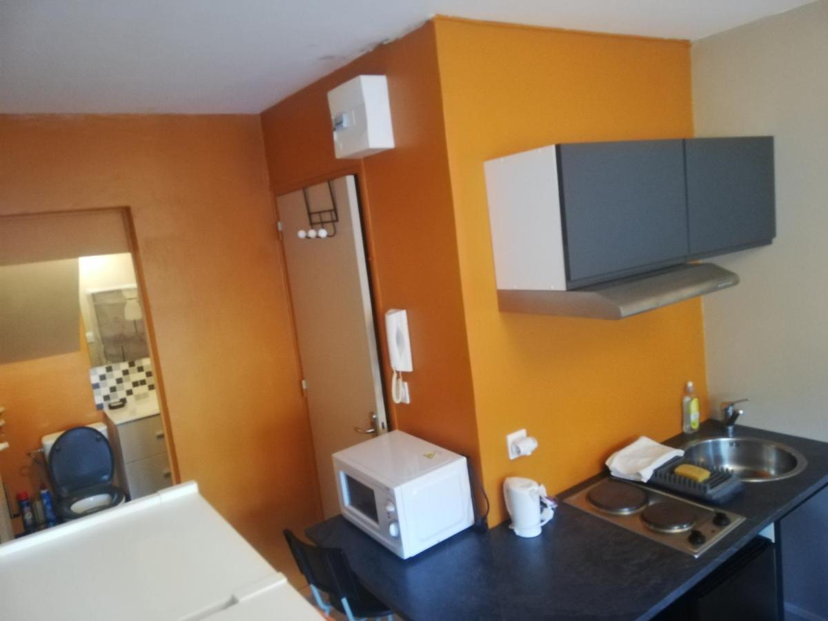 Studio orange - Housity