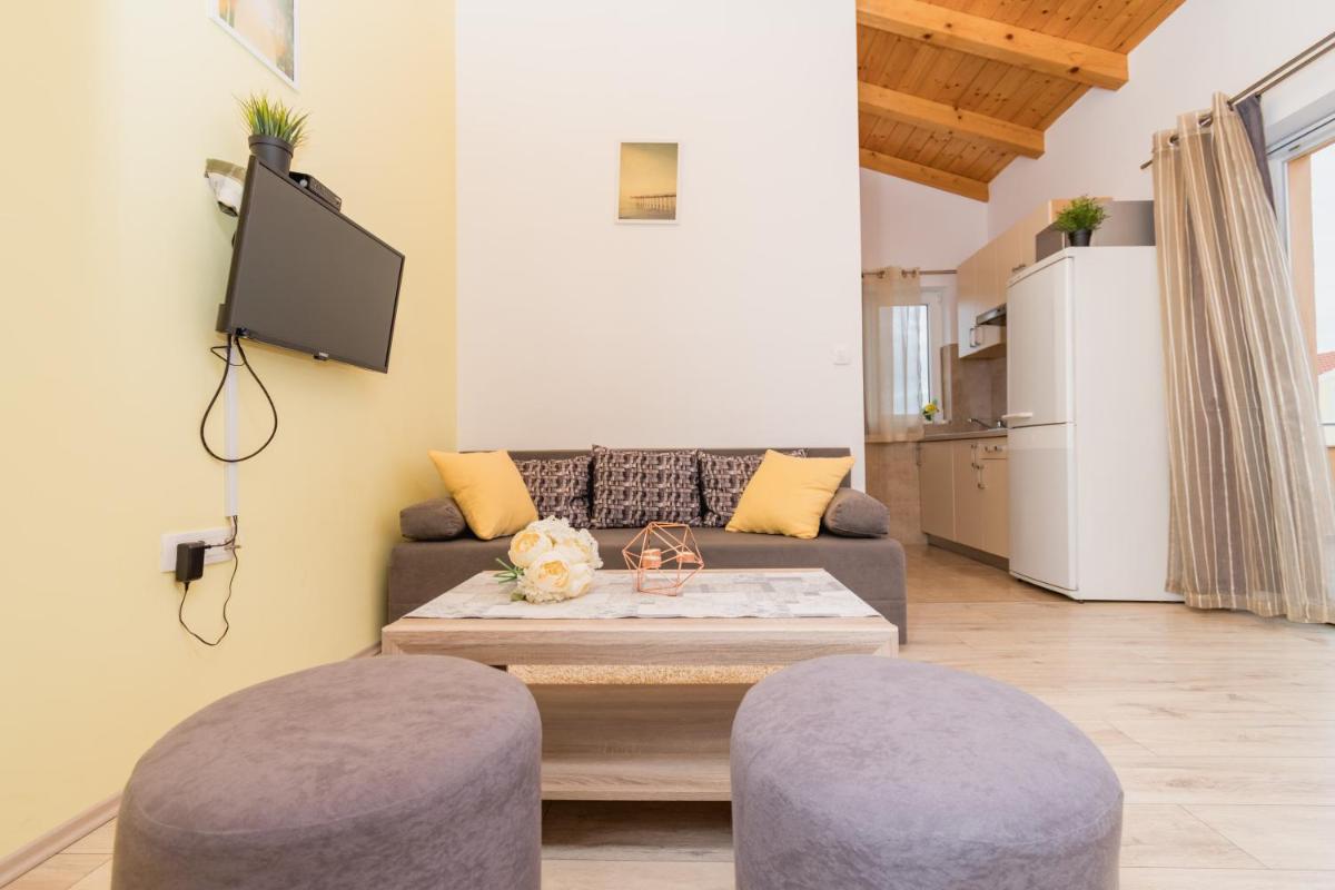 Guesthouse Miranda NP Krka - Housity