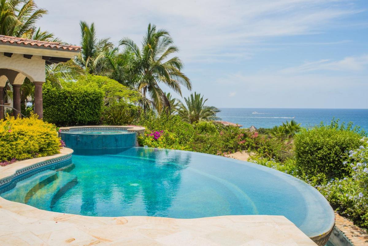 Casa Lieber - Luxury Estate Steps from the Sea of Cortez Shore - Sleeps 8 - Housity
