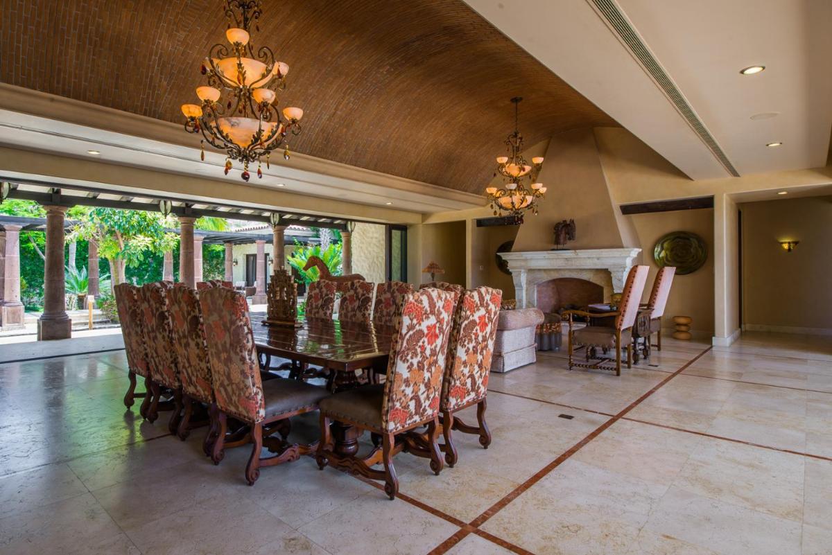 Casa Lieber - Luxury Estate Steps from the Sea of Cortez Shore - Sleeps 8 - Housity