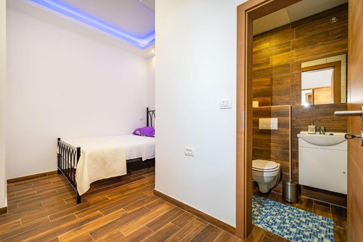 Group Holiday Accommodation Natura Croatia, Sleeps Up To 13 People - Housity