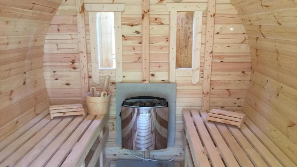 Luksusowa Willa pod Lasem, Otwock - Shared garden, sauna, wood hot tub! Hot tub seasonal! - Housity