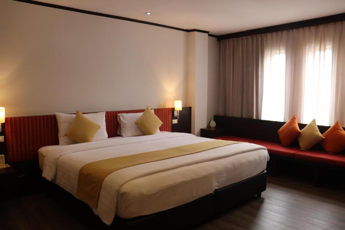 Bossotel Bangkok - Housity