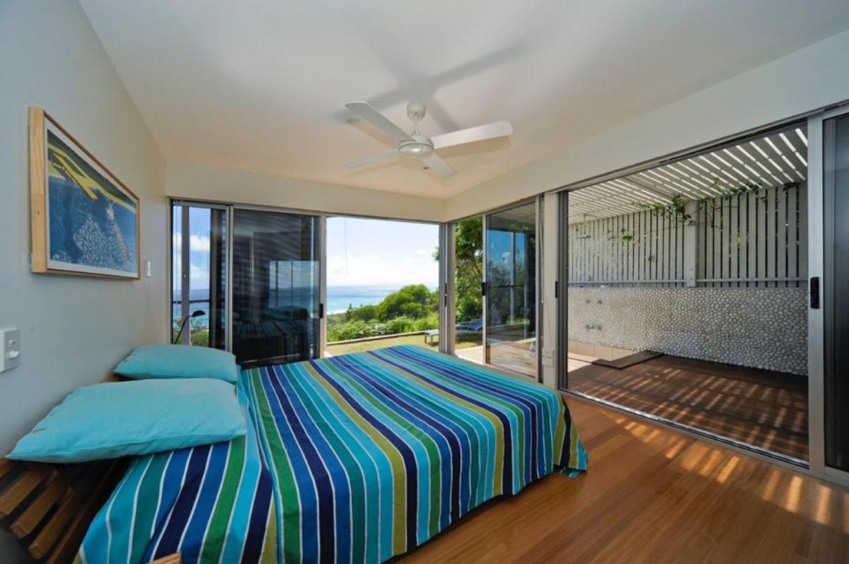 Oceanside 4 Bedrooms - Housity
