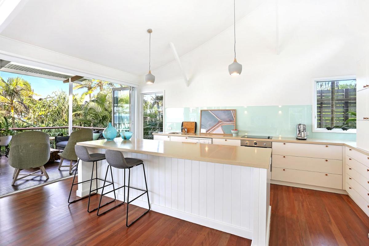 Summer Breeze - Housity