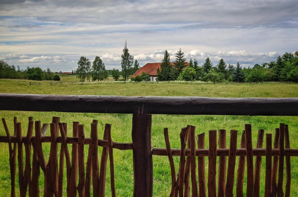 Ranczo Trzejmy - Housity