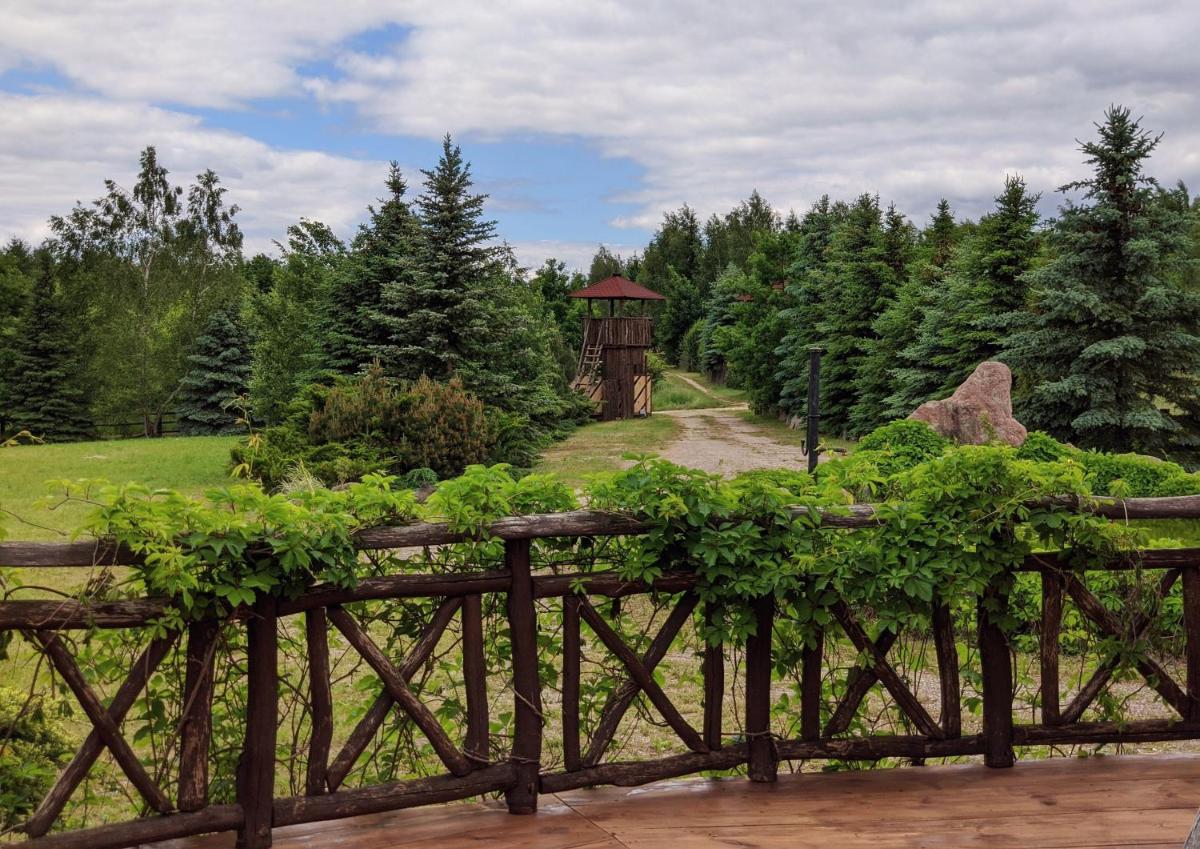 Ranczo Trzejmy - Housity