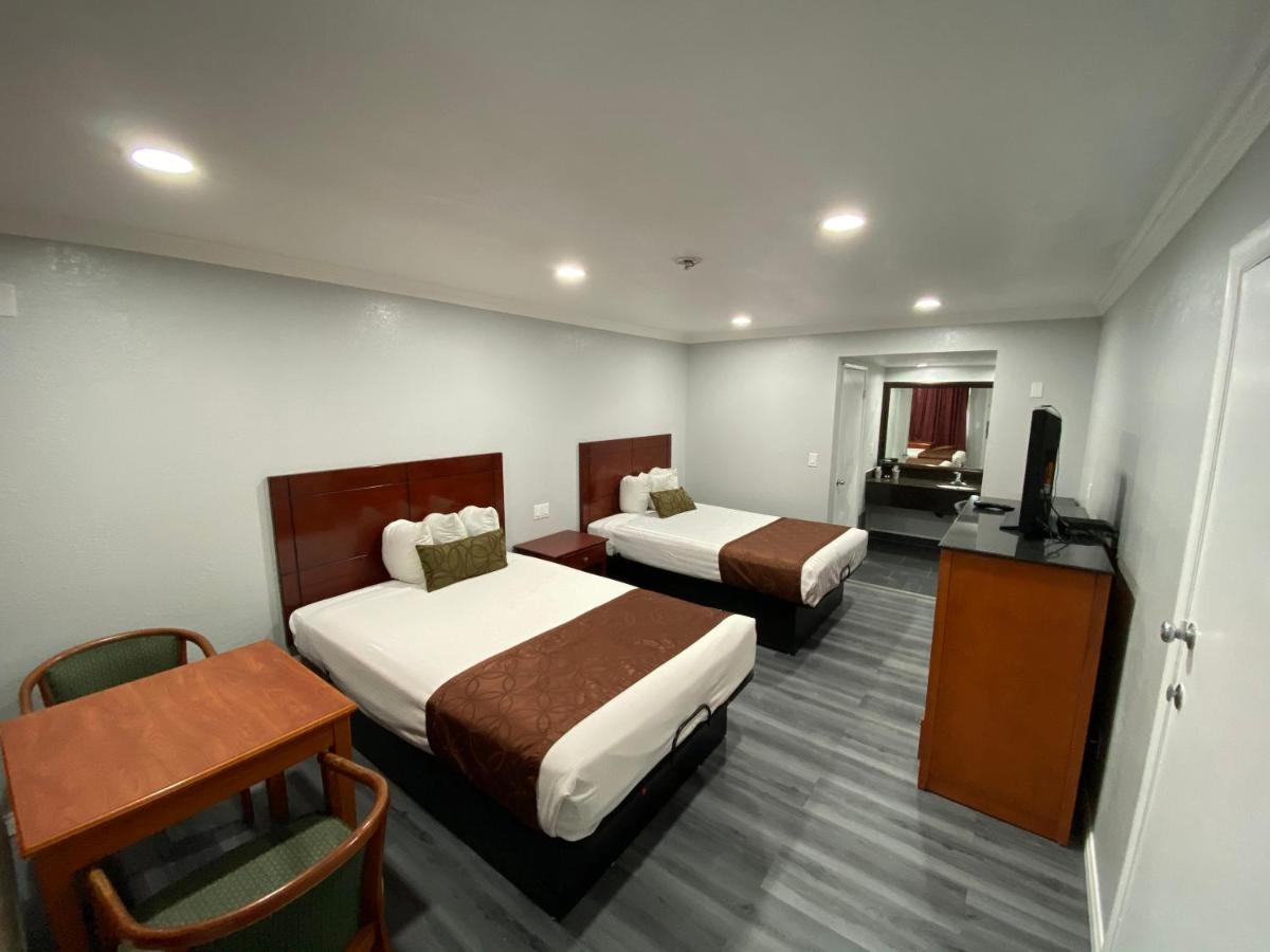 Chula Vista Inn - Housity