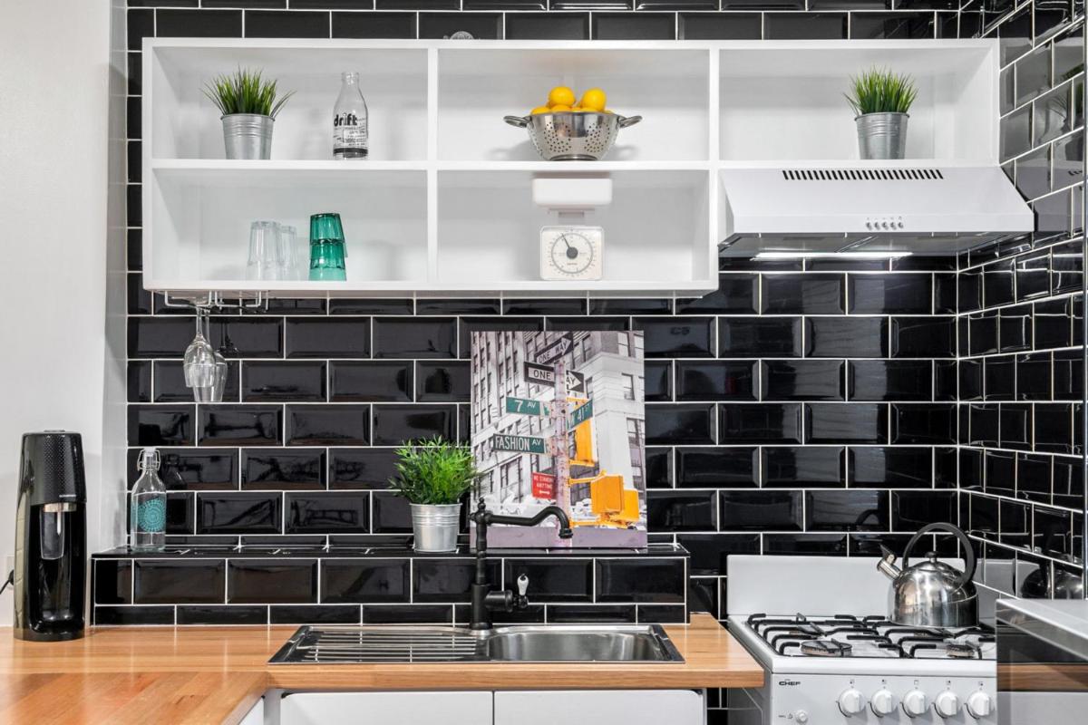 Suitetrails - Soho Chic Apartment
