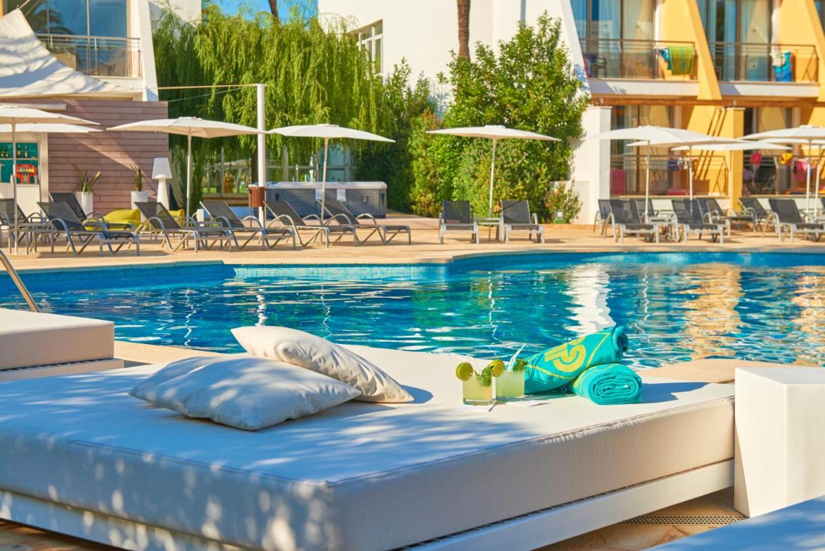 Piscina en o cerca de Protur Sa Coma Playa Hotel & Spa