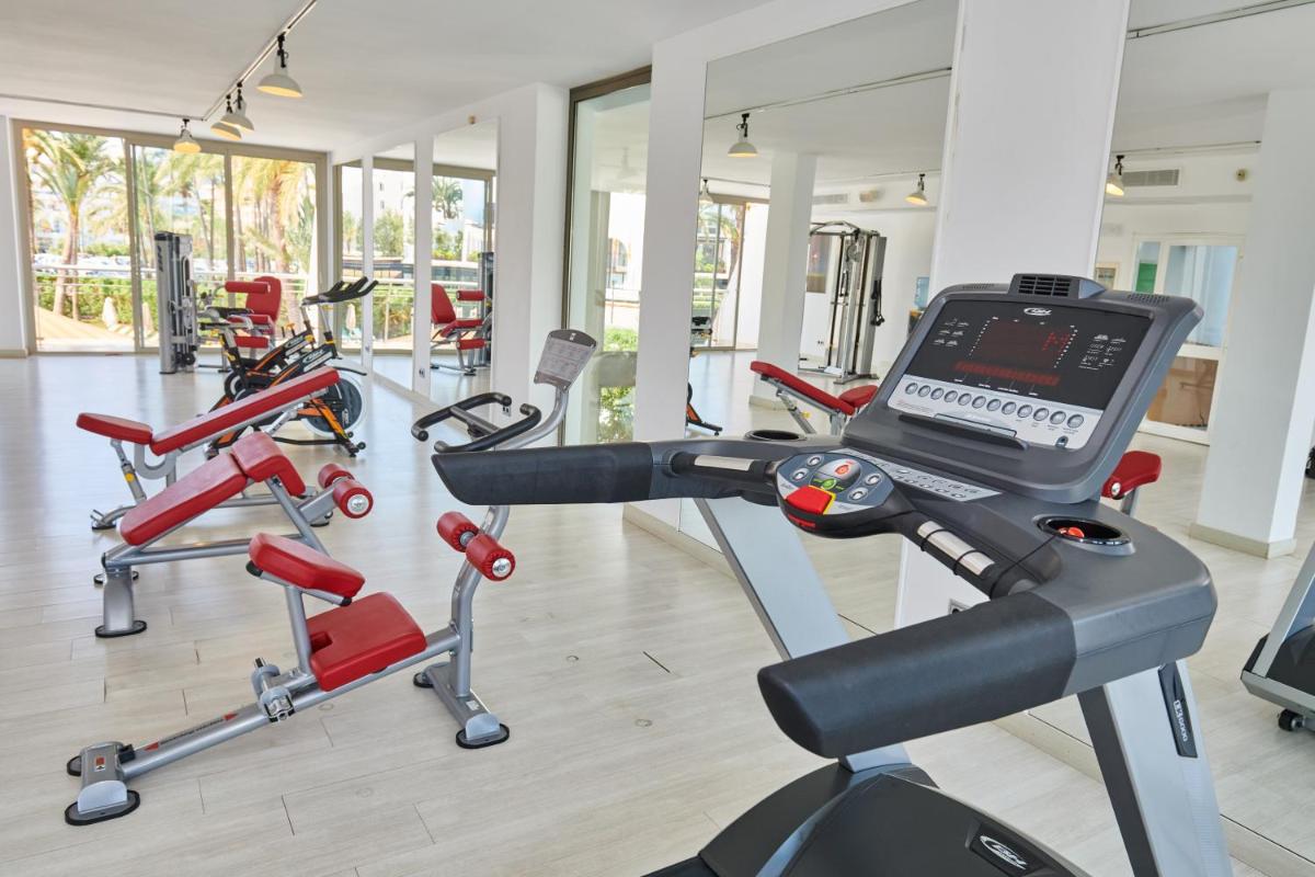 Gimnasio o instalaciones de fitness de Protur Sa Coma Playa Hotel & Spa