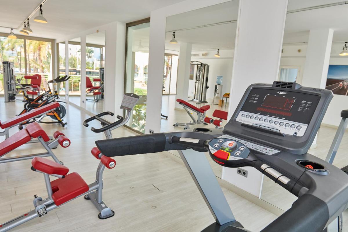 Gimnasio o instalaciones de fitness de Protur Sa Coma Playa Hotel & Spa