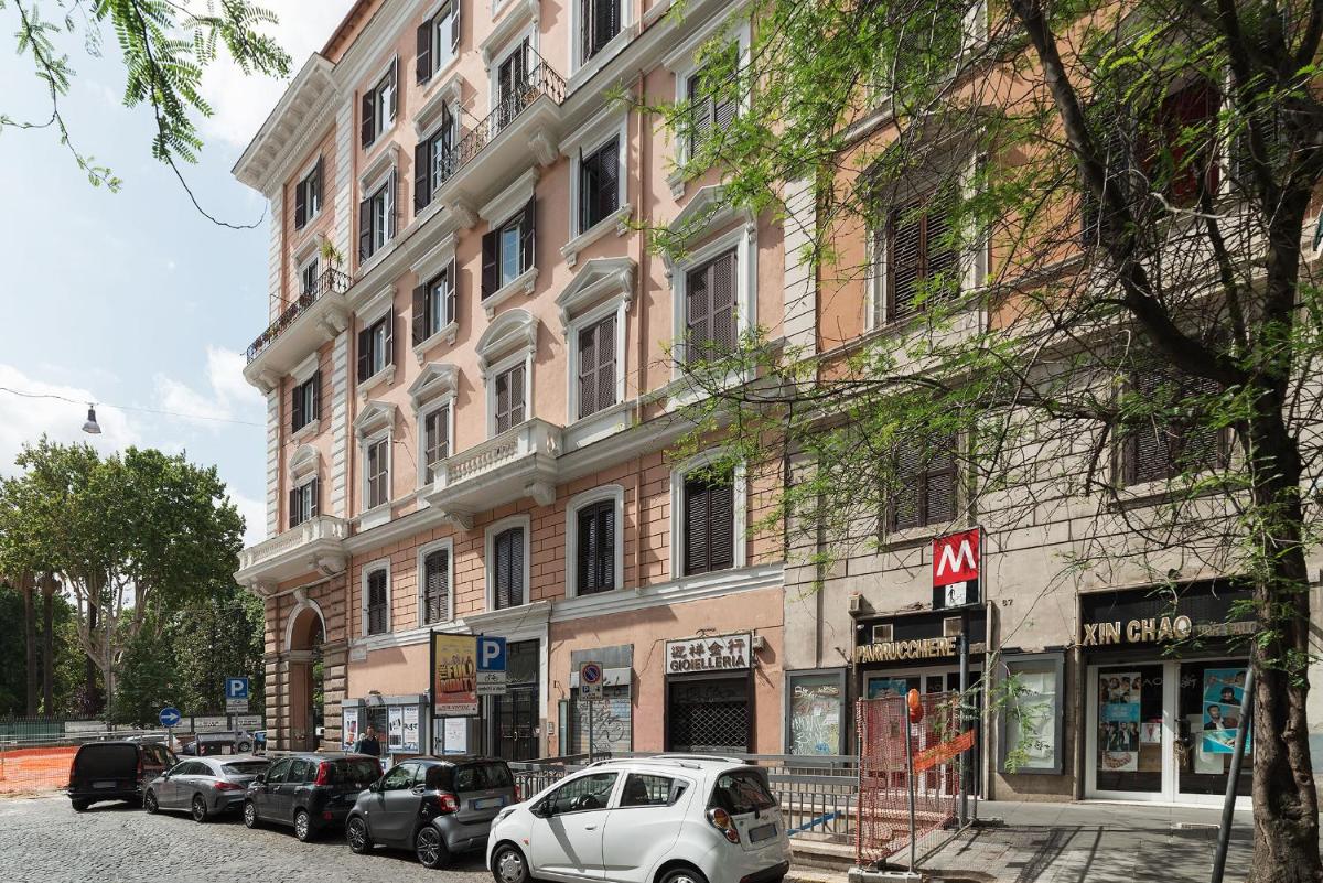 GuestHost - Piazza Vittorio Exclusive Apartment - Housity