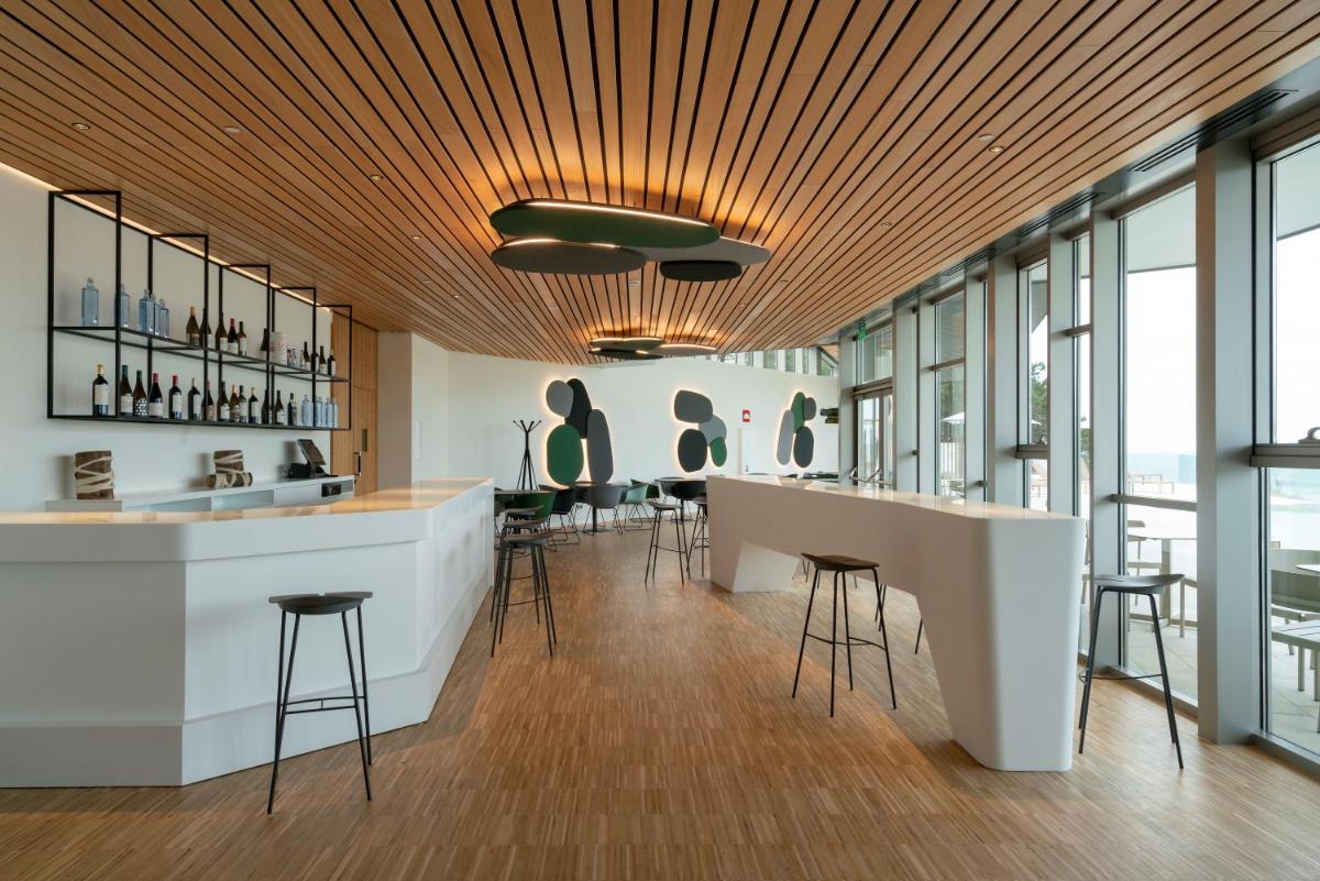 Un restaurante o sitio para comer en Parador Costa da Morte