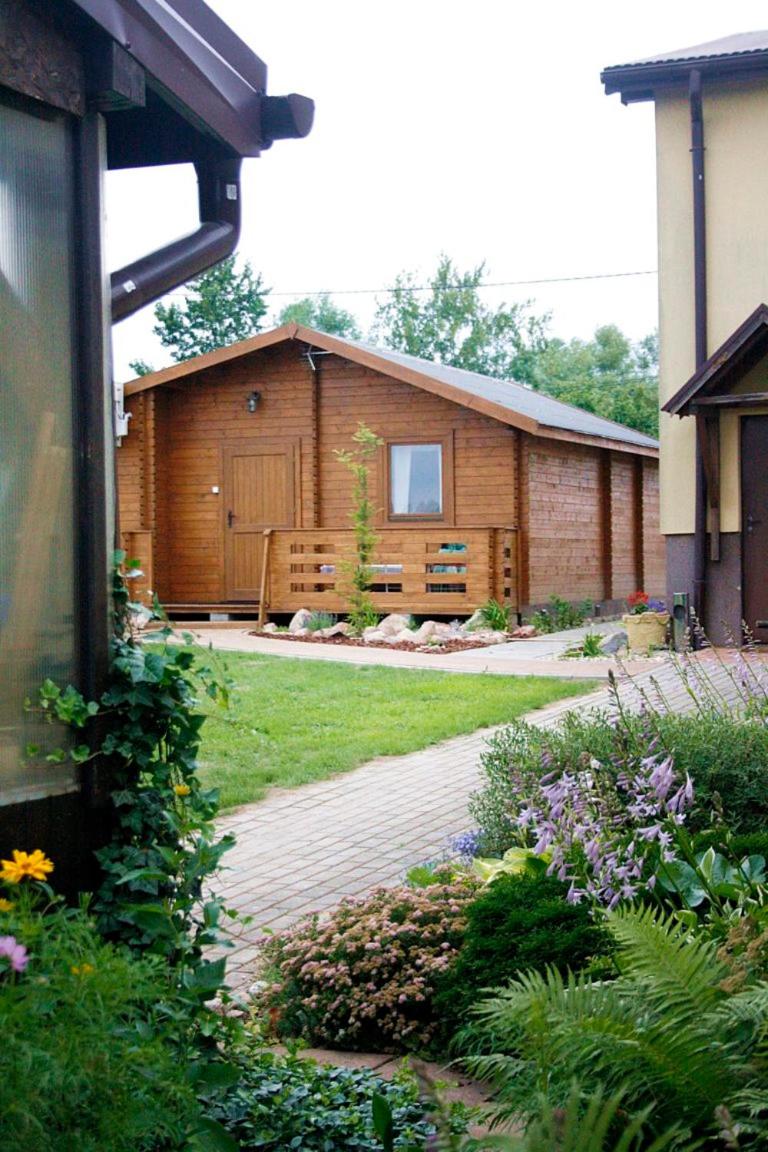 Agroturystyka Zwierzyniec Pierwszy - Housity