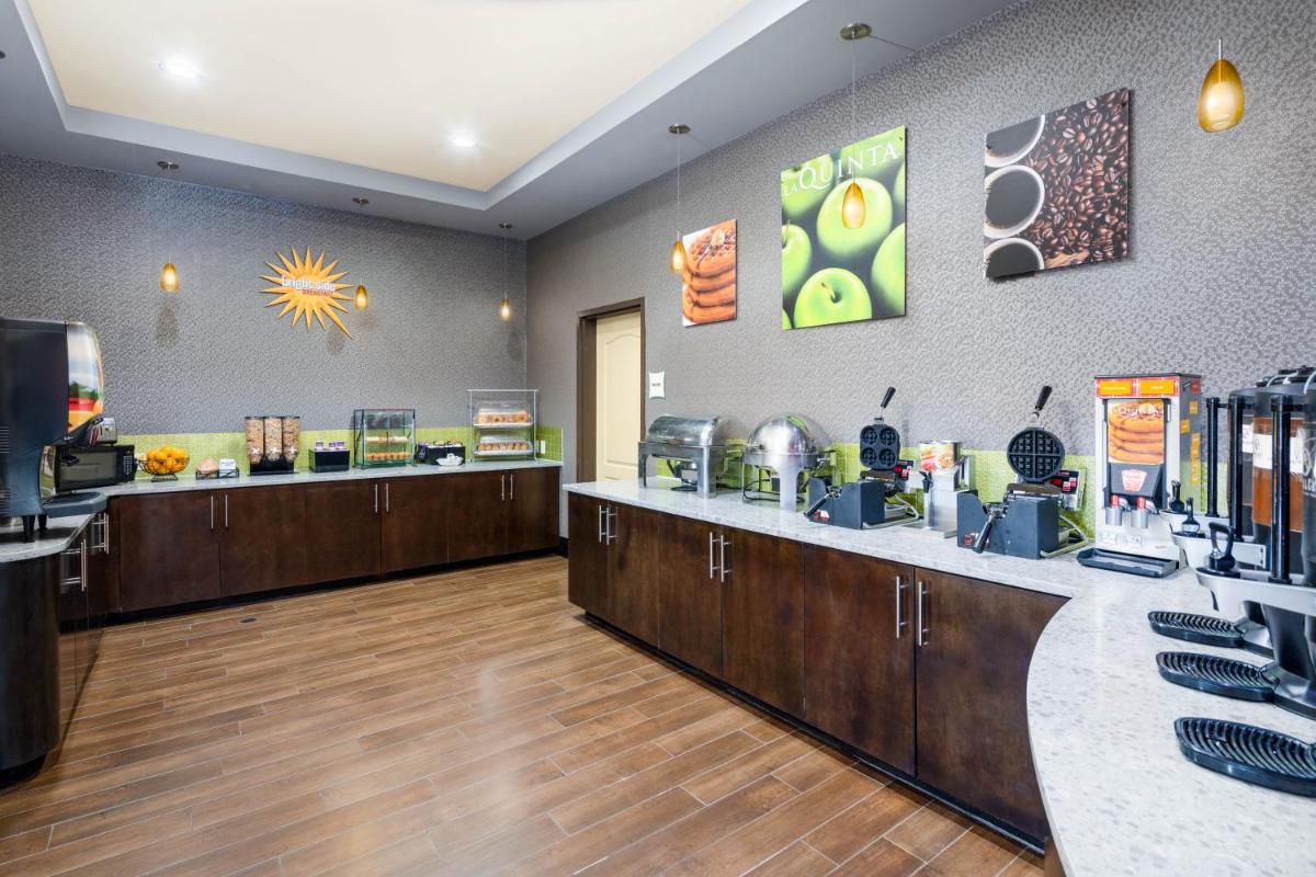 La Quinta by Wyndham Hinesville - Fort Stewart - Housity