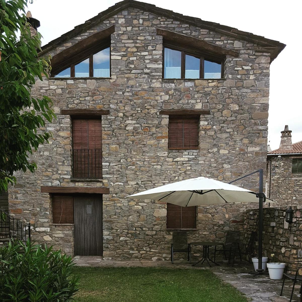 Apartamentos La Borda Castillon - Housity