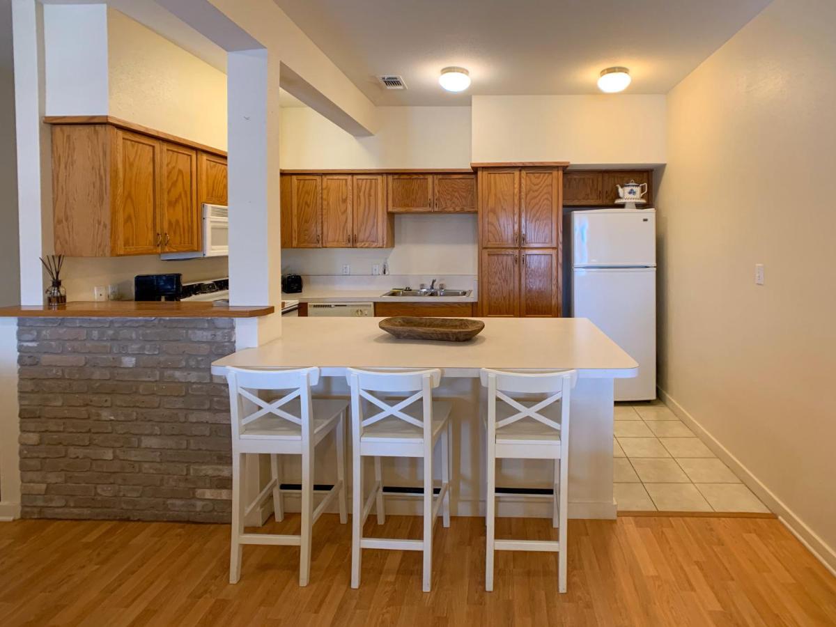 Schmitz Bed & Breakfast - Housity