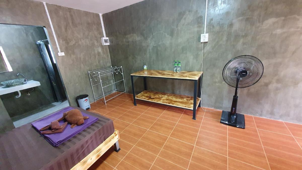 Moonshine Resort Chumphon - Housity