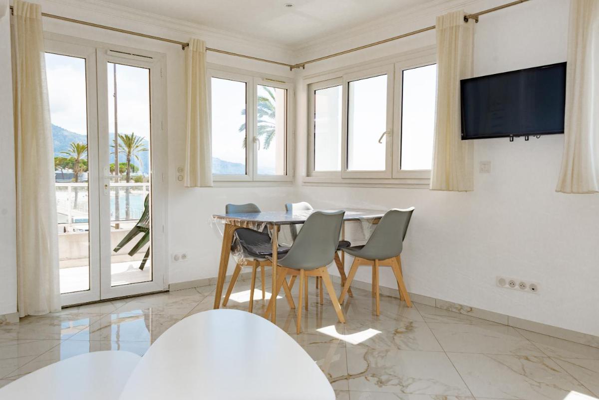 Hotel et Appartements Reine D'Azur - Housity