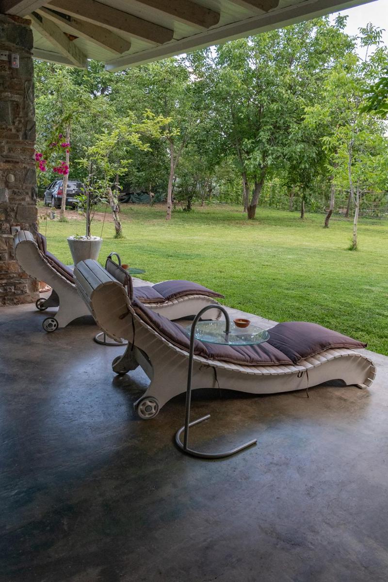 Sinanis Garden House - Housity