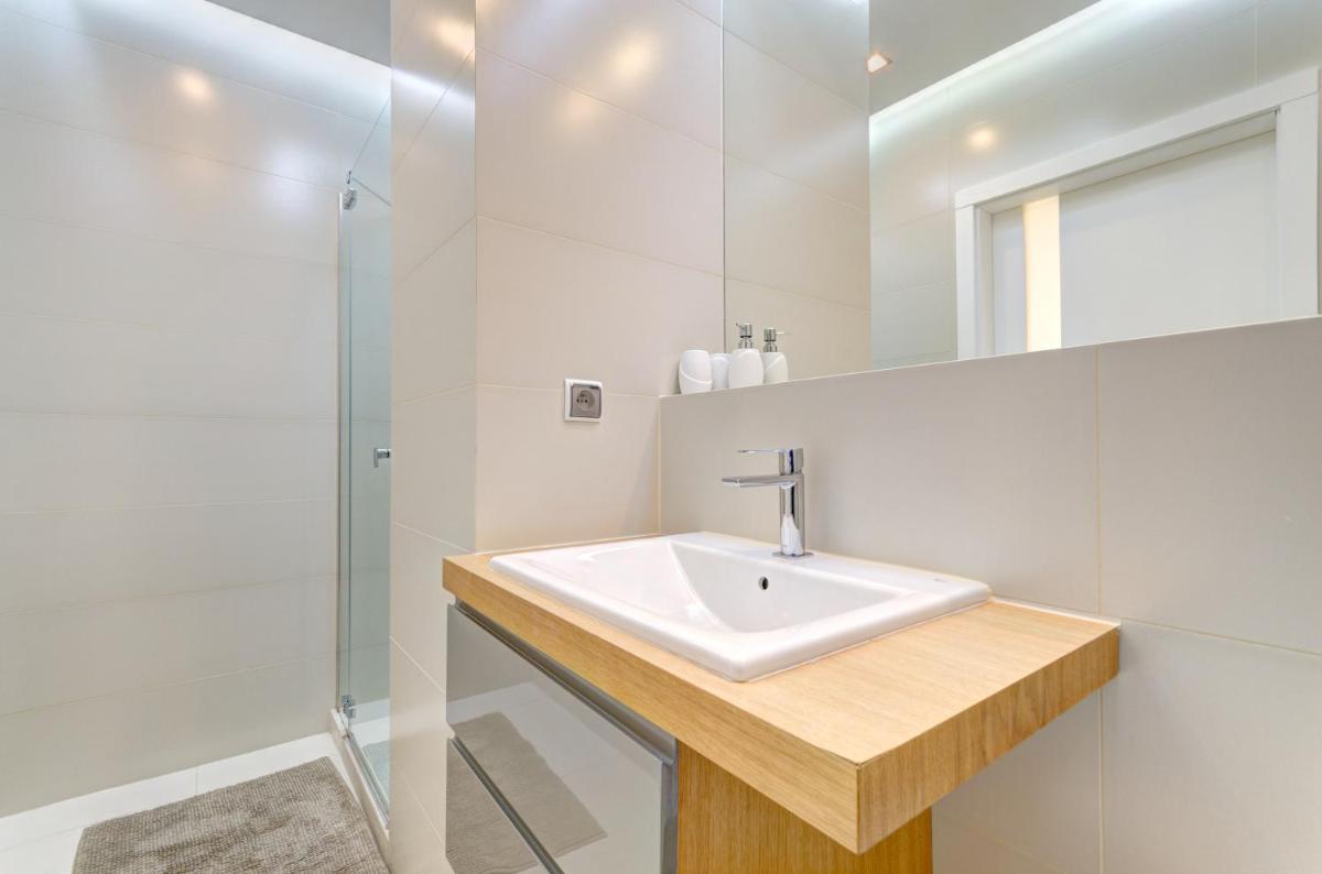Apartments Old Town Szafarnia & by Noclegi Renters - Housity